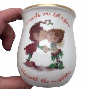 Vintage Designer's Collection Christmas Keepsake Candle Holder